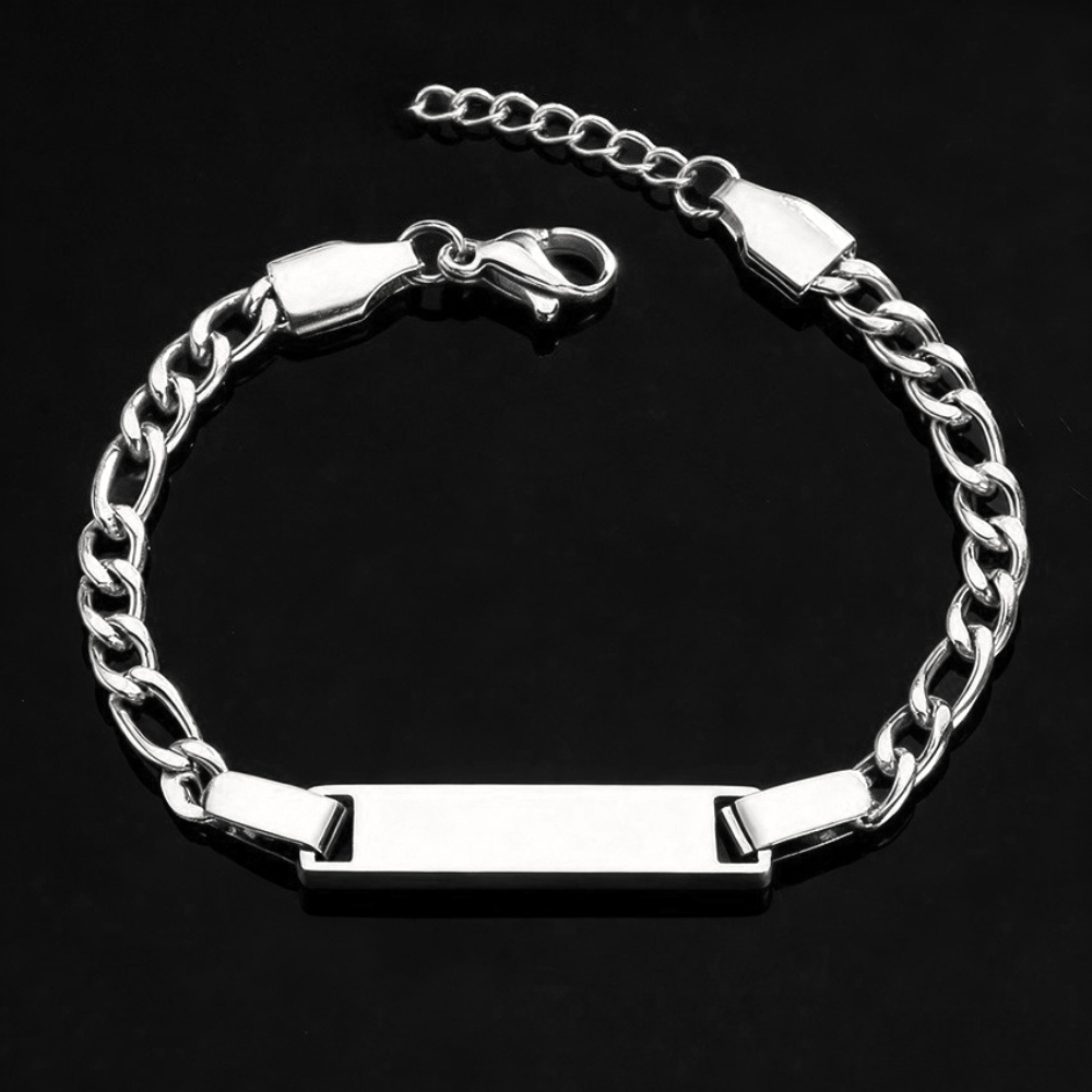 Personalized Curved Bracelet of 18K Gold-Plated Stainless Steel